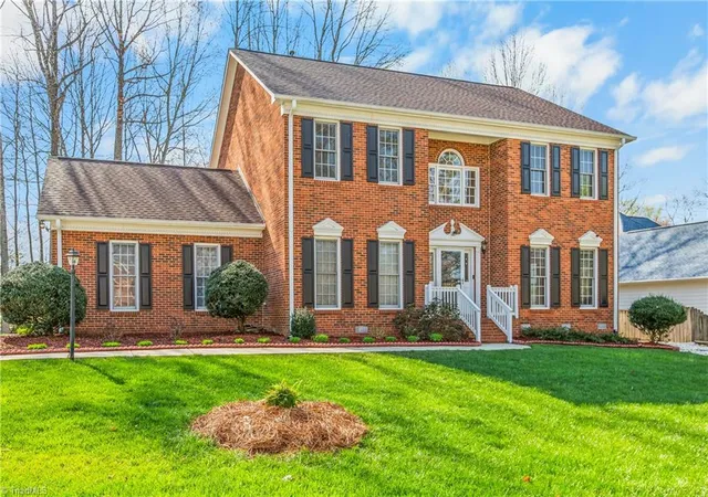 Photo 1 of Sale Pending at 3204 Peninsula Dr, Jamestown, NC 27282 | MLS# 1235380 | Listing updated on 2026-10-06