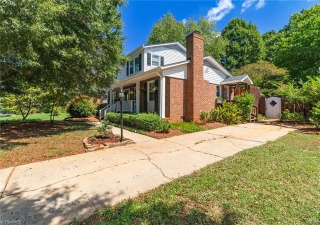 Photo 3 of Sale Pending at 2014 Medhurst Dr, Greensboro, NC 27410 | MLS# 1234852 | Listing updated on 2026-09-13