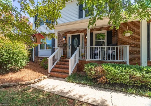 Photo 3 of Sale Pending at 2014 Medhurst Dr, Greensboro, NC 27410 | MLS# 1234852 | Listing updated on 2026-09-13