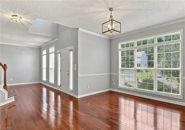 Photo 3 of Single family home for sale at 4106 Clovelly Dr, Greensboro, NC 27406 | MLS# 1234273 | Listing updated on 2026-09-16