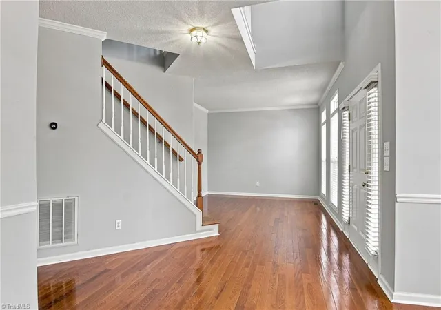 Photo 4 of Single family home for sale at 4106 Clovelly Dr, Greensboro, NC 27406 | MLS# 1234273 | Listing updated on 2026-09-16