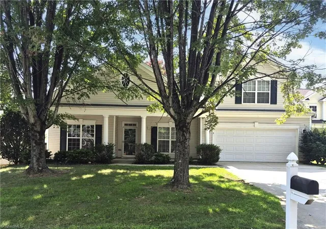Photo 1 of Single family home for sale at 4061 Fountain Grv Dr, High Point, NC 27265 | MLS# 1235896 | Listing updated on 2026-10-06