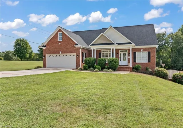 Photo 2 of Single family home for sale at 117 Chandler Dr, Lexington, NC 27295 | MLS# 1236388 | Listing updated on 2026-09-24