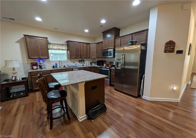 Photo 3 of Single family home for sale at 179 Willow Valley Dr, Mooresville, NC 28115 | MLS# 1234148 | Listing updated on 2026-09-01