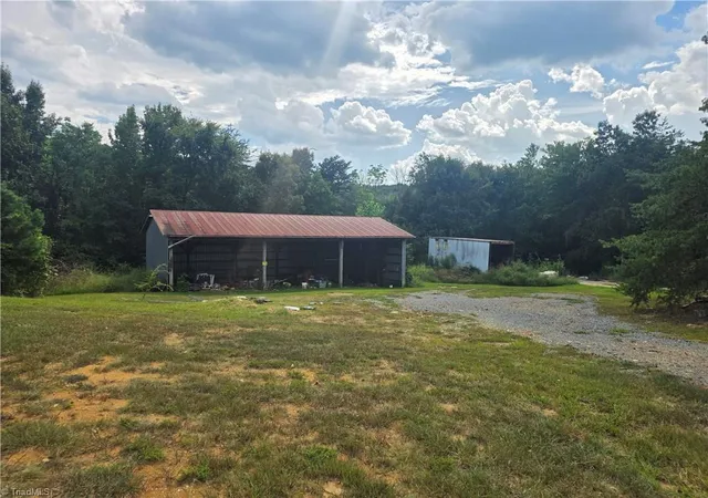 Photo 2 of Manufactured home for sale at 3006 Surratt Rd, Denton, NC 27239 | MLS# 1236257 | Listing updated on 2026-09-19