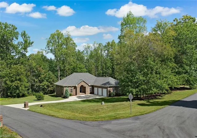Single family home for sale at 5219 Bethany Park Dr, Pleasant Garden, NC 27313 | MLS# 1237362