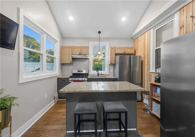Photo 3 of Single family home for sale at 1500 Bancroft St, Winston Salem, NC 27127 | MLS# 1239531 | Listing updated on 2026-10-28