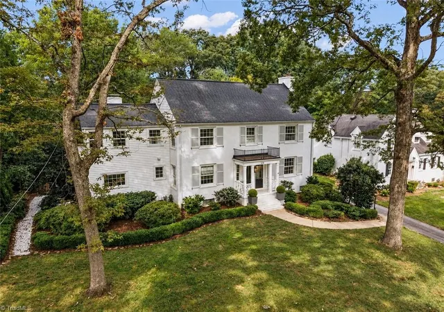Photo 1 of Sale Pending at 628 Roslyn Rd, Winston Salem, NC 27104 | MLS# 1236342 | Listing updated on 2026-10-28