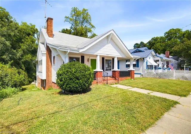 Photo 2 of Single family home for sale at 710 Wentworth St, Reidsville, NC 27320 | MLS# 1235886 | Listing updated on 2026-09-17