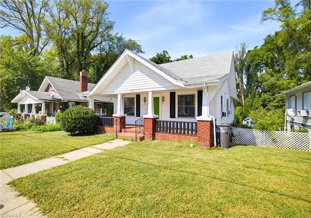Photo 3 of Single family home for sale at 710 Wentworth St, Reidsville, NC 27320 | MLS# 1235886 | Listing updated on 2026-09-17