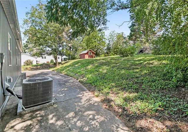 Photo 28 of Single family home for sale at 933 E King St, King, NC 27021 | MLS# 1234207 | Listing updated on 2026-09-01