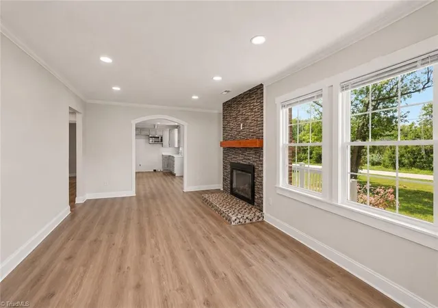 Photo 3 of Single family home for sale at 933 E King St, King, NC 27021 | MLS# 1234207 | Listing updated on 2026-09-16
