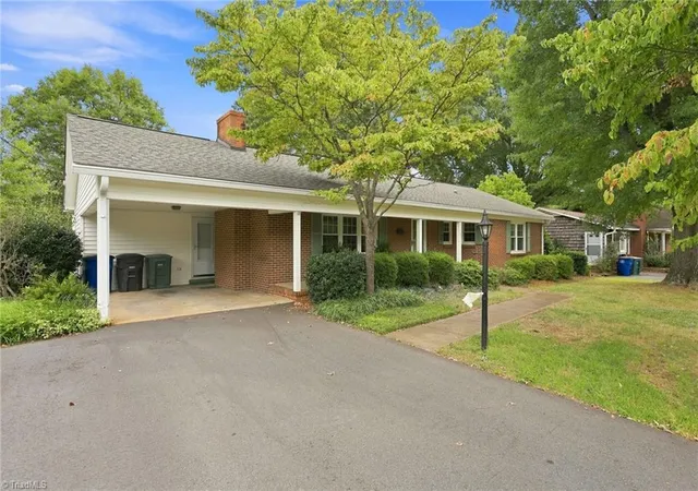 Photo 2 of Single family home for sale at 1407 Bolton St, Winston Salem, NC 27103 | MLS# 1235192 | Listing updated on 2026-10-28