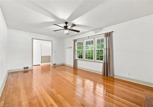 Photo 4 of Single family home for sale at 1407 Bolton St, Winston Salem, NC 27103 | MLS# 1235192 | Listing updated on 2026-10-28