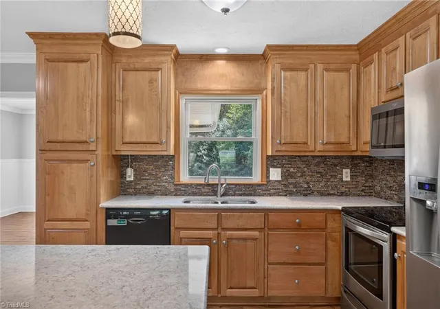 Photo 4 of Single family home for sale at 1335 Old Ml Farm Rd, Lexington, NC 27295 | MLS# 1234285 | Listing updated on 2026-09-10