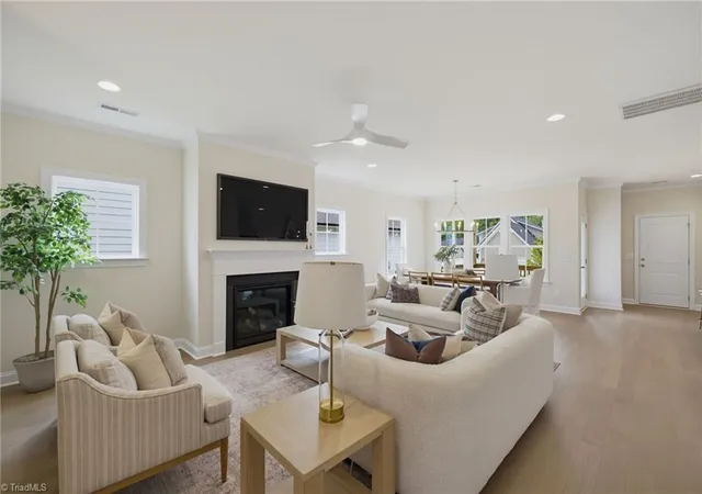 Photo 3 of Single family home for sale at 1640 Cross Village Ave, Kernersville, NC 27284 | MLS# 1234753 | Listing updated on 2026-09-20