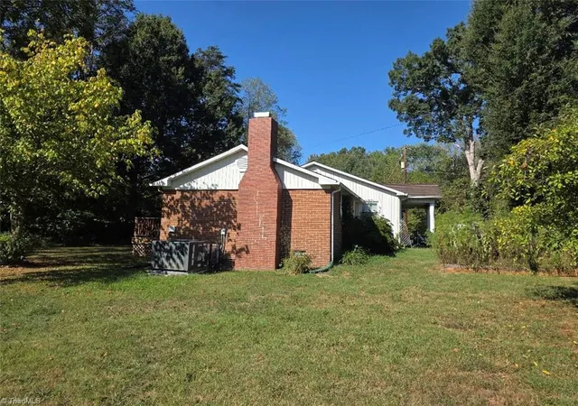 Photo 3 of Single family home for sale at 167 Django Dr, Stoneville, NC 27048 | MLS# 1235306 | Listing updated on 2026-09-19