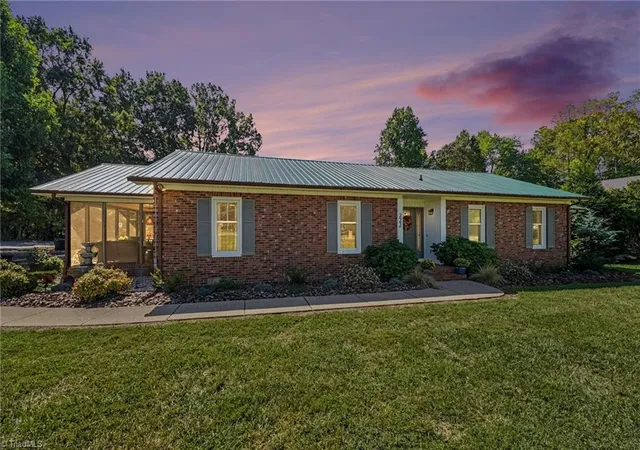 Photo 2 of Single family home for sale at 222 Devonway St, Eden, NC 27288 | MLS# 1235428 | Listing updated on 2026-10-01