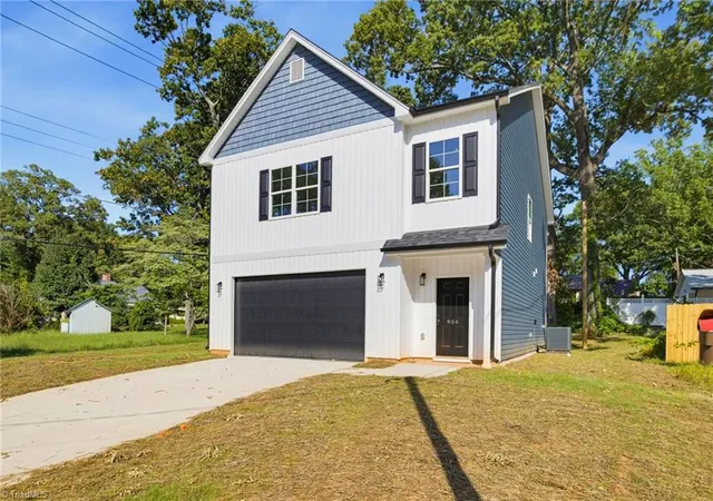 Photo 1 of Single family home for sale at 906 Twyckenham Dr, Greensboro, NC 27408 | MLS# 1239852 | Listing updated on 2026-10-28
