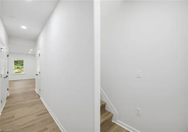 Photo 3 of Single family home for sale at 906 Twyckenham Dr, Greensboro, NC 27408 | MLS# 1239852 | Listing updated on 2026-10-28
