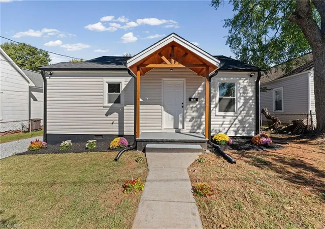 Photo 2 of Sale Pending at 743 E Devonshire St, Winston Salem, NC 27107 | MLS# 1239867 | Listing updated on 2026-10-25