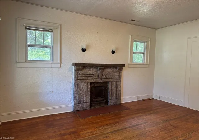Photo 3 of Single family home for sale at 2311 Mullins Dr, Winston Salem, NC 27107 | MLS# 1237287 | Listing updated on 2026-10-21