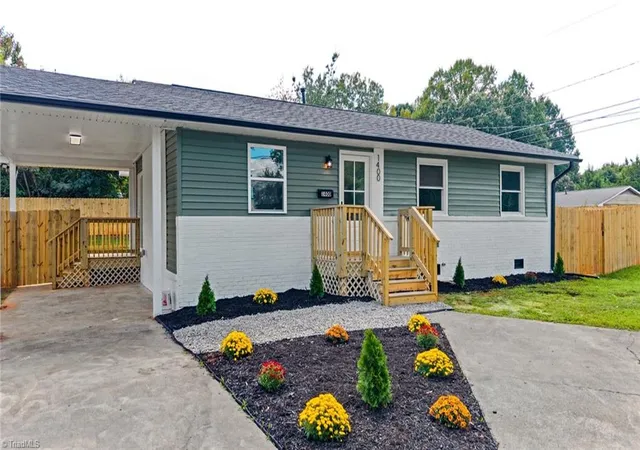 Photo 1 of Single family home for sale at 1400 E Sedgefield Dr, Winston Salem, NC 27107 | MLS# 1235331 | Listing updated on 2026-09-11