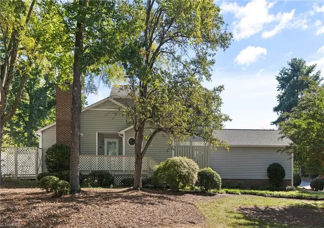 Photo 1 of Single family home for sale at 125 Pebble Ridge Ln, Winston Salem, NC 27104 | MLS# 1238245 | Listing updated on 2026-10-27