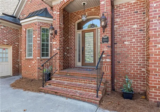 Photo 2 of Single family home for sale at 5204 Cedarwood Crk Dr, Winston Salem, NC 27104 | MLS# 1235311 | Listing updated on 2026-10-06