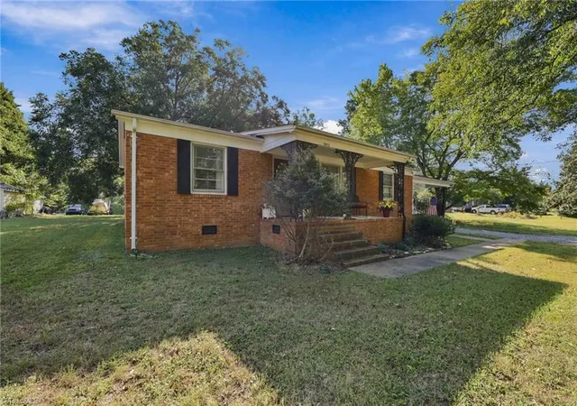 Photo 3 of Single family home for sale at 2975 Us Hwy 158, Yanceyville, NC 27379 | MLS# 1235778 | Listing updated on 2026-09-15