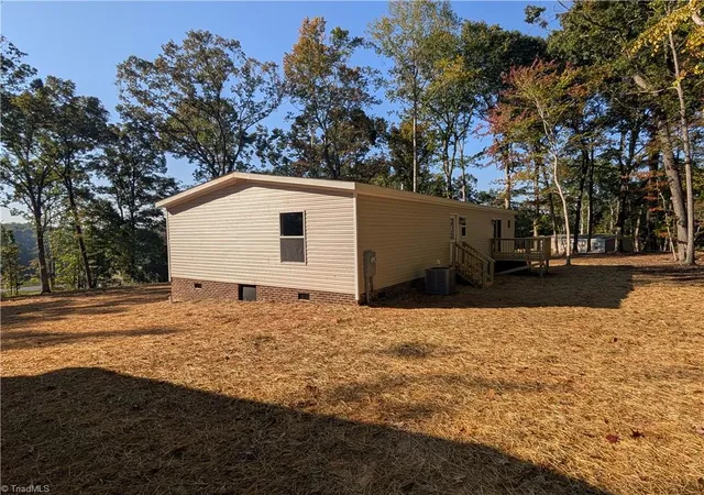 Photo 3 of Sale Pending at 1322 Pineview Rd, Randleman, NC 27317 | MLS# 1239286 | Listing updated on 2026-10-19