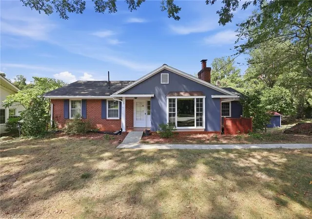 Photo 1 of Single family home for sale at 609 Main St, Danbury, NC 27016 | MLS# 1233339 | Listing updated on 2026-09-08