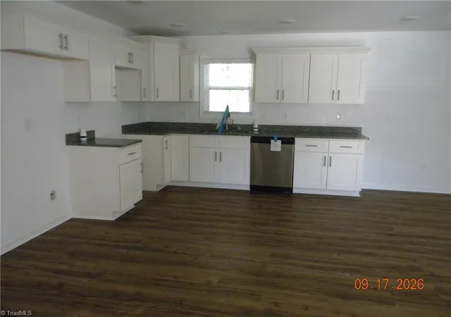Photo 2 of Single family home for sale at 170 Payne Rd, Thomasville, NC 27360 | MLS# 1236280 | Listing updated on 2026-09-20