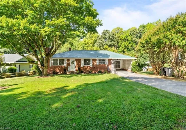 Photo 1 of Single family home for sale at 1539 Shady Dr, Asheboro, NC 27203 | MLS# 1236044 | Listing updated on 2026-10-06