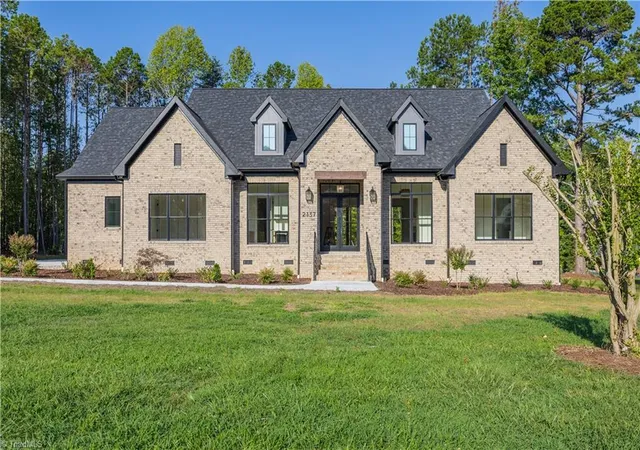 Photo 1 of Sale Pending at 2137 Patriot Woods Dr, Asheboro, NC 27205 | MLS# 1234320 | Listing updated on 2026-09-17