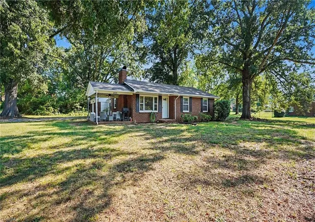Photo 3 of Single family home for sale at 4129 High Point Rd, Winston Salem, NC 27107 | MLS# 1234525 | Listing updated on 2026-09-07