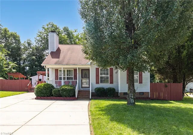 Single family home for sale at 2922 Median Ct, High Point, NC 27260 | MLS# 1235287