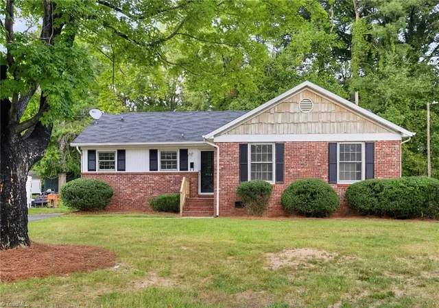 Photo 1 of Single family home for sale at 3709 Whitfield Rd, Winston Salem, NC 27105 | MLS# 1235735 | Listing updated on 2026-10-02