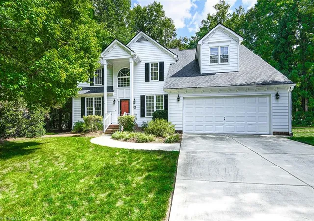 Photo 1 of Single family home for sale at 3 Veranda Ct, Greensboro, NC 27455 | MLS# 1234326 | Listing updated on 2026-09-11