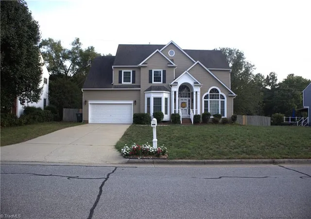Photo 3 of Single family home for sale at 5805 Starboard Dr, Greensboro, NC 27410 | MLS# 1234974 | Listing updated on 2026-10-08