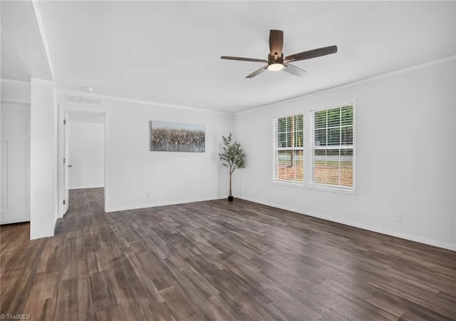 Photo 4 of Sale Pending at 445 Kindley Rd, Thomasville, NC 27360 | MLS# 1234254 | Listing updated on 2026-09-22
