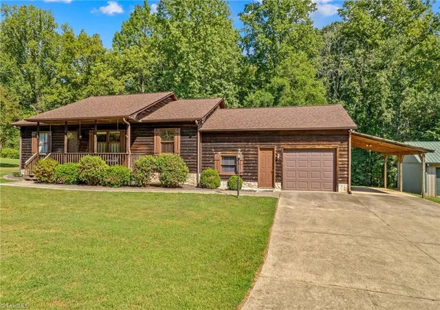 Photo 1 of Sale Pending at 513 Snider St, Salisbury, NC 28144 | MLS# 1234859 | Listing updated on 2026-09-13