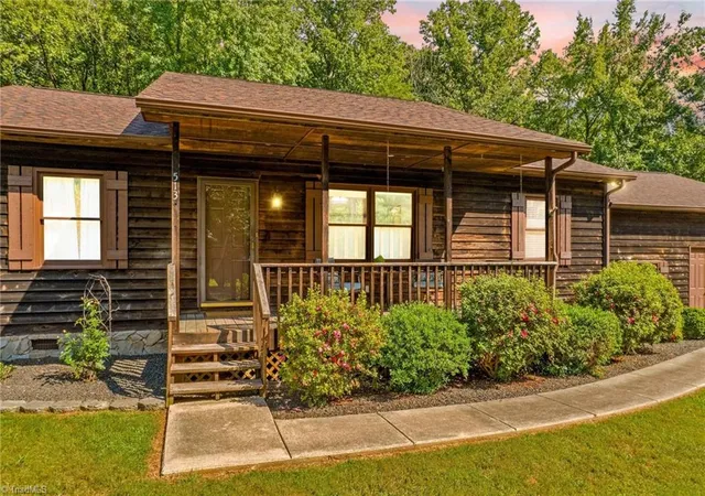 Photo 3 of Sale Pending at 513 Snider St, Salisbury, NC 28144 | MLS# 1234859 | Listing updated on 2026-09-13
