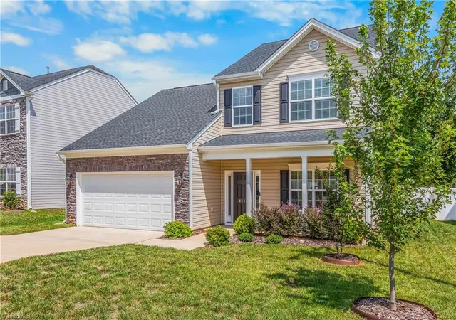 Photo 3 of Single family home for sale at 3538 River Farm Dr, Kernersville, NC 27284 | MLS# 1234024 | Listing updated on 2026-09-16