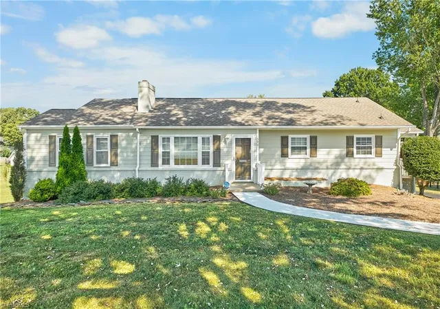 Photo 1 of Single family home for sale at 590 N Peace Hvn Rd, Winston Salem, NC 27104 | MLS# 1236440 | Listing updated on 2026-10-03