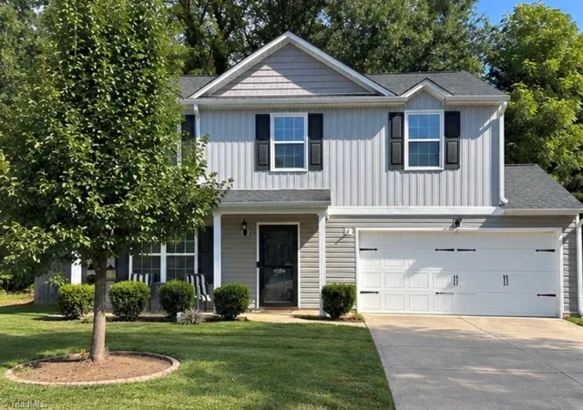 Photo 3 of Sale Pending at 4506 Stephen Oaks Way, Greensboro, NC 27405 | MLS# 1234890 | Listing updated on 2026-09-14