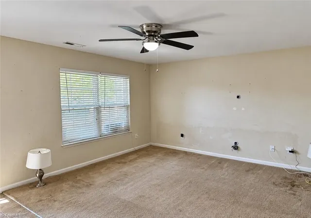 Photo 4 of Sale Pending at 4506 Stephen Oaks Way, Greensboro, NC 27405 | MLS# 1234890 | Listing updated on 2026-09-14