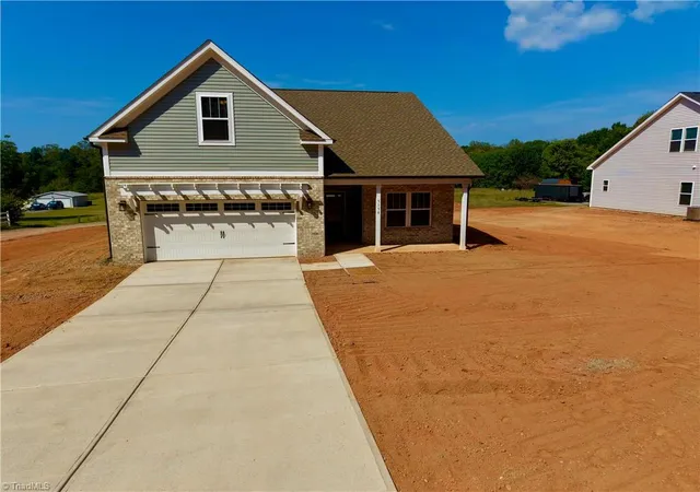 Single family home for sale at 5158 Paramount Rd #1062, Pfafftown, NC 27040 | MLS# 1236694 | Listing updated on 2026-09-23