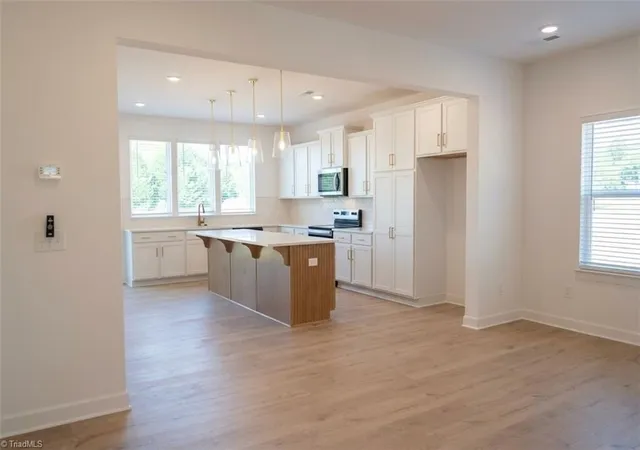 Photo 4 of Single family home for sale at 5158 Paramount Rd #1062, Pfafftown, NC 27040 | MLS# 1236694 | Listing updated on 2026-09-23