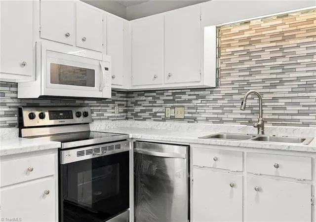 Photo 3 of Single family home for sale at 1627 N Hamilton St, High Point, NC 27262 | MLS# 1236454 | Listing updated on 2026-09-25